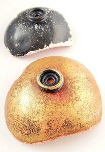 DIY Heart Shaped Trinket Dishes using polymer clay- bottoms with o-rings as feet